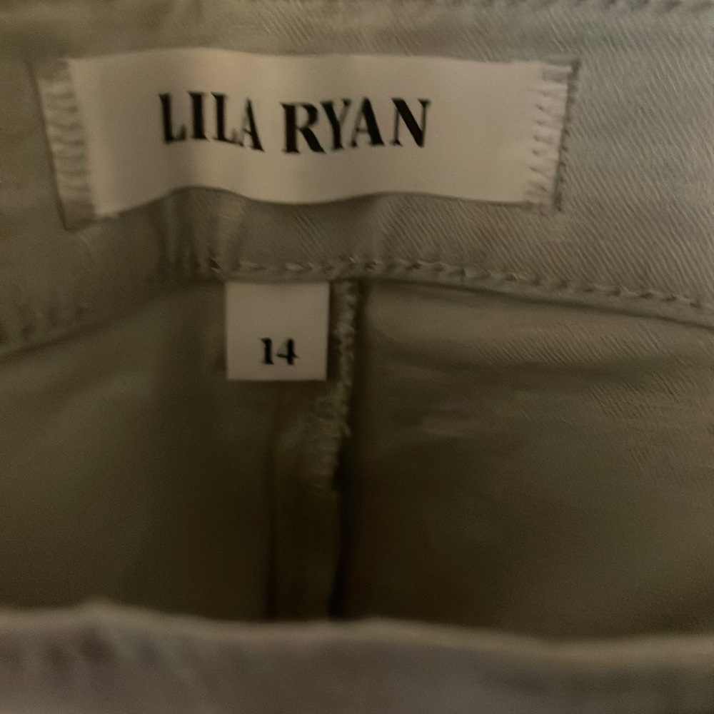 Women’s grey pants from Lily Ryan size 14 NWT - Picture 2 of 6